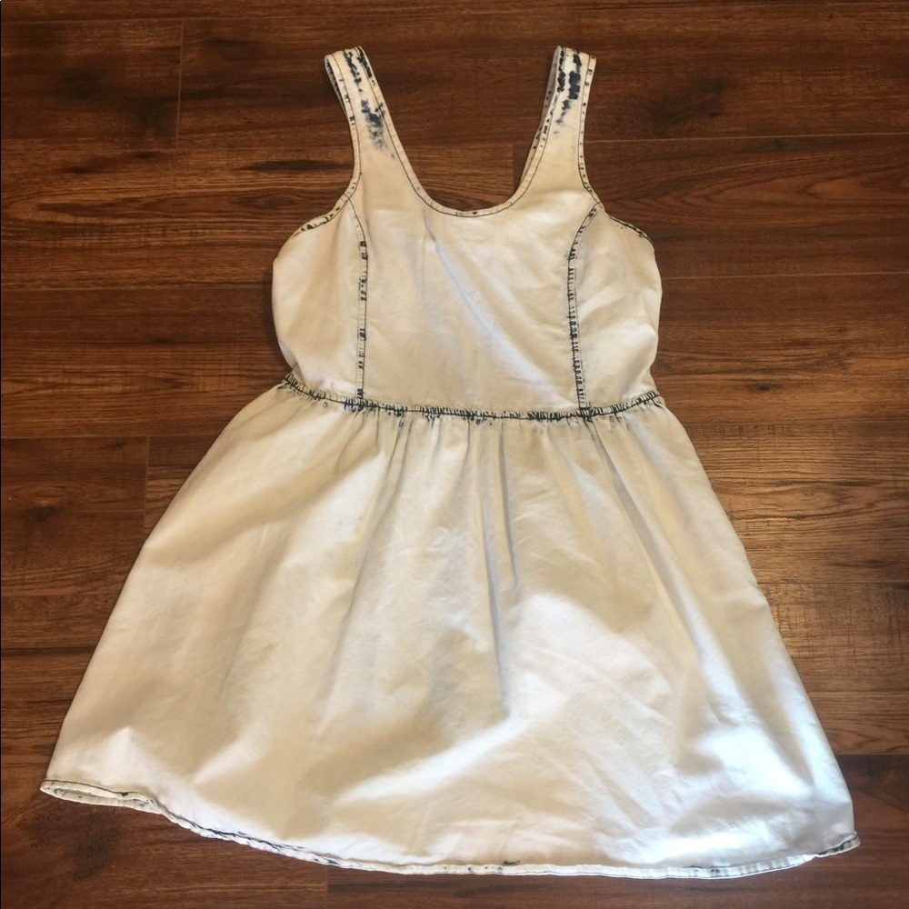 Denim dress with bow back